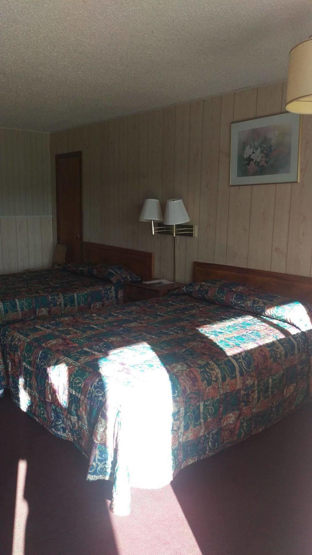 Gold Key Inn Brady Buitenkant foto