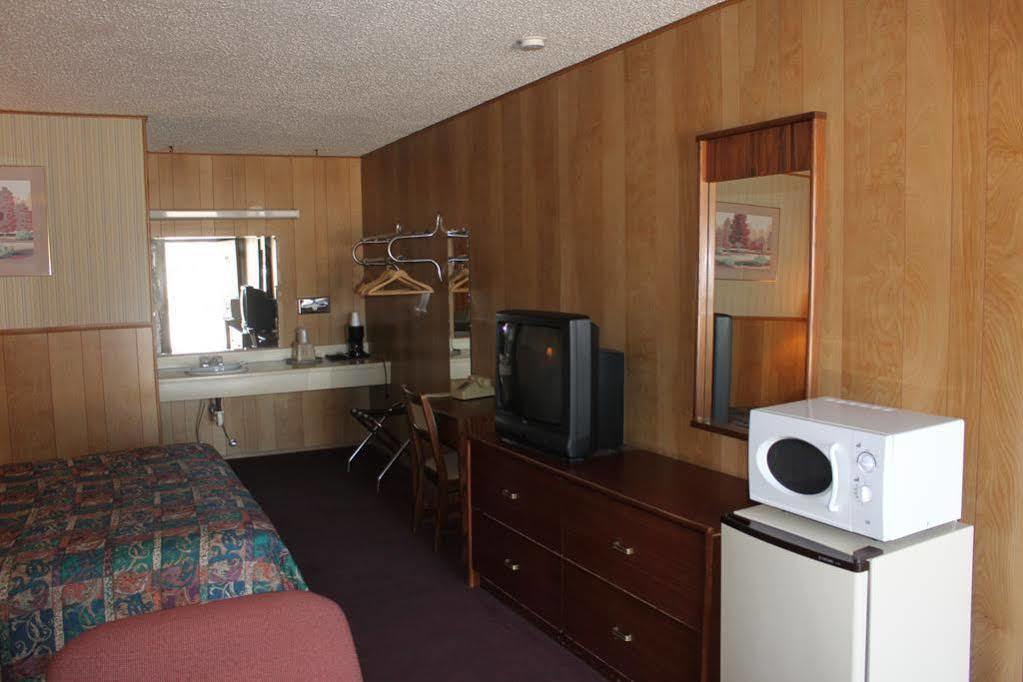 Gold Key Inn Brady Buitenkant foto
