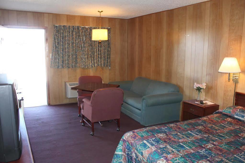 Gold Key Inn Brady Buitenkant foto