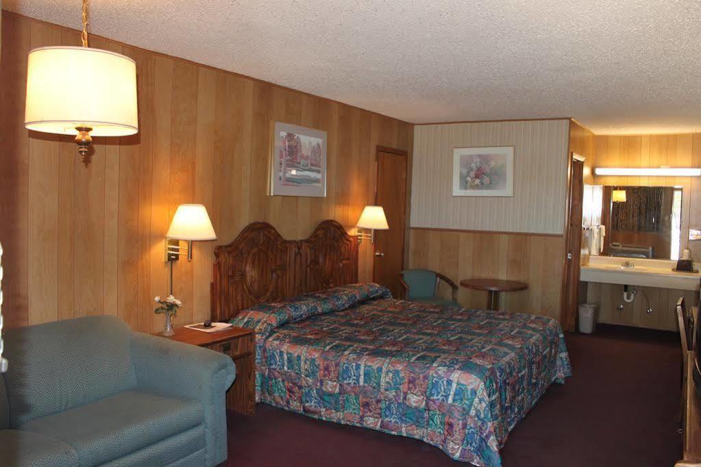 Gold Key Inn Brady Buitenkant foto