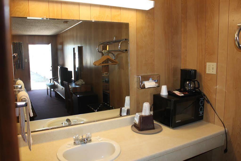Gold Key Inn Brady Buitenkant foto