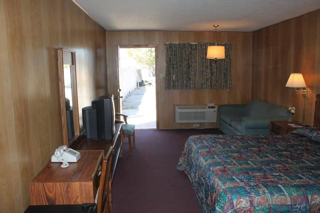 Gold Key Inn Brady Buitenkant foto