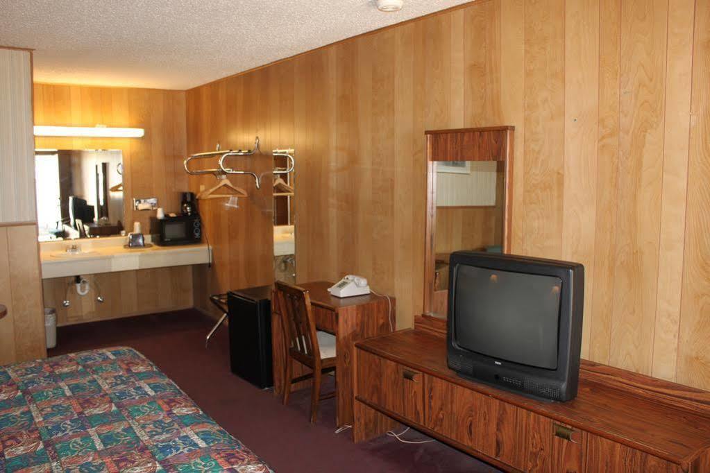 Gold Key Inn Brady Buitenkant foto